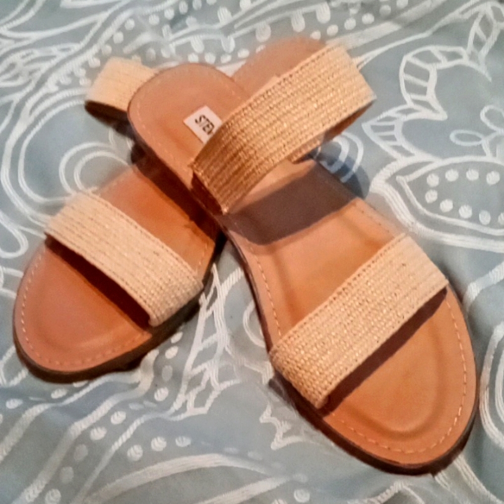 STEVE MADDEN WOVEN CREAM STRAPPY SANDALS SZ 8